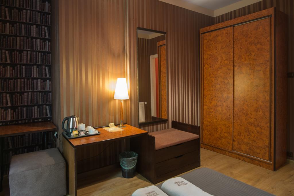 Finger Guest Cracovia